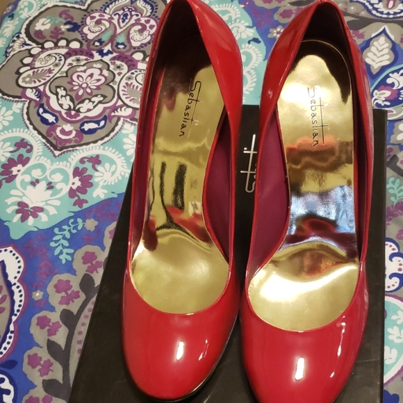 Sebastian Milano Dark pink patent leather heels - Picture 4 of 6